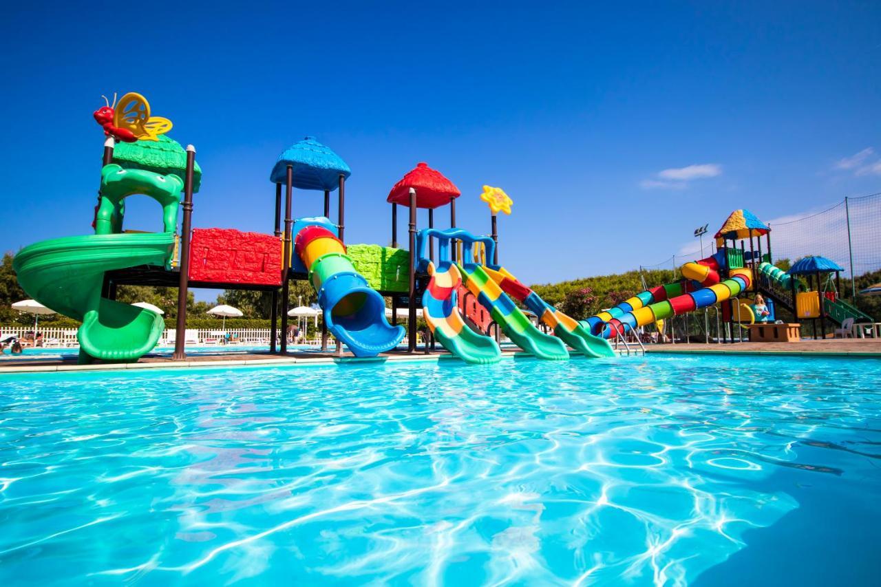 Village & Camping La Foce Valledoria  Ngoại thất bức ảnh